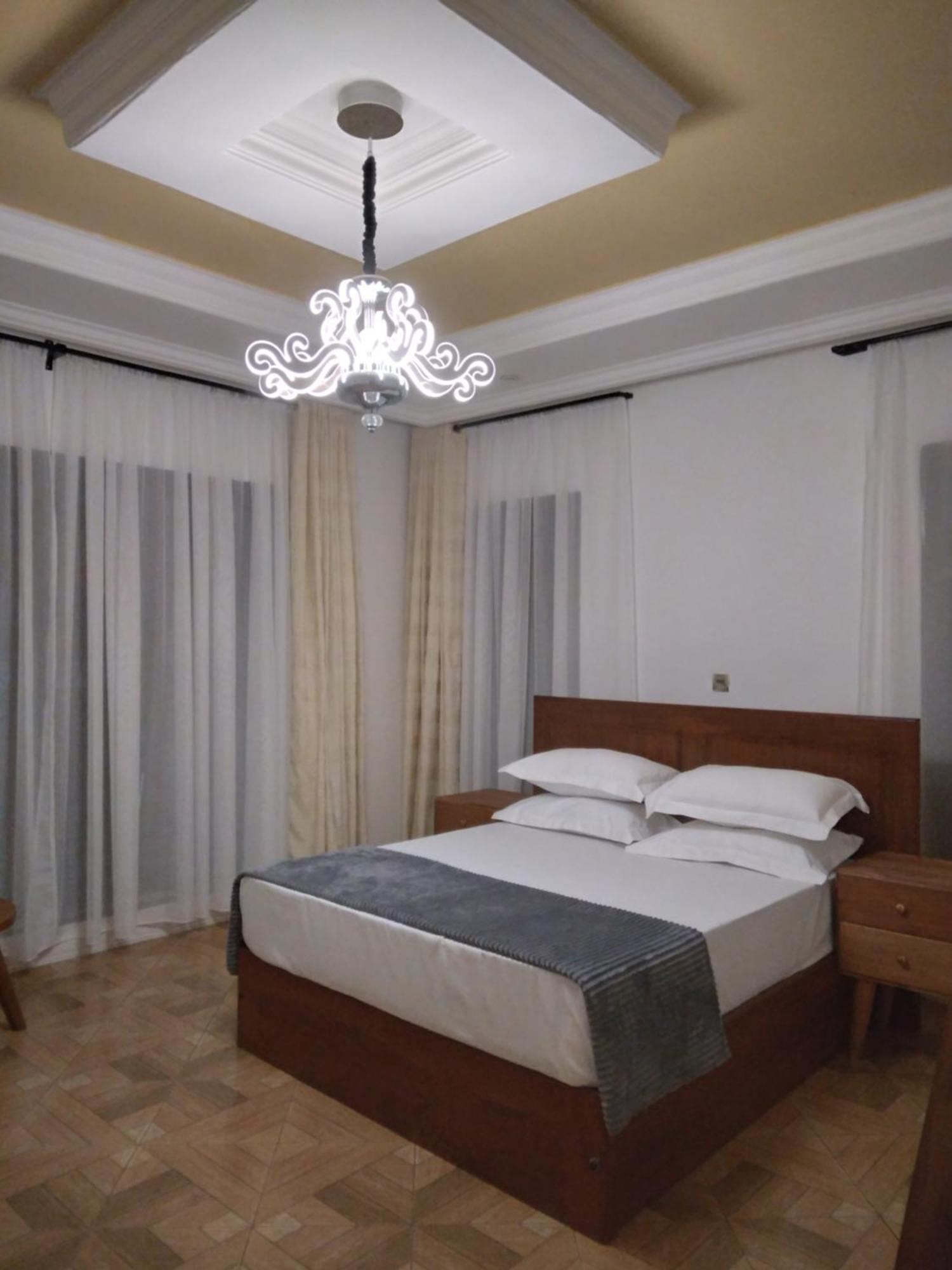 Sprunger Avenue - Tulia Homes Моши Экстерьер фото
