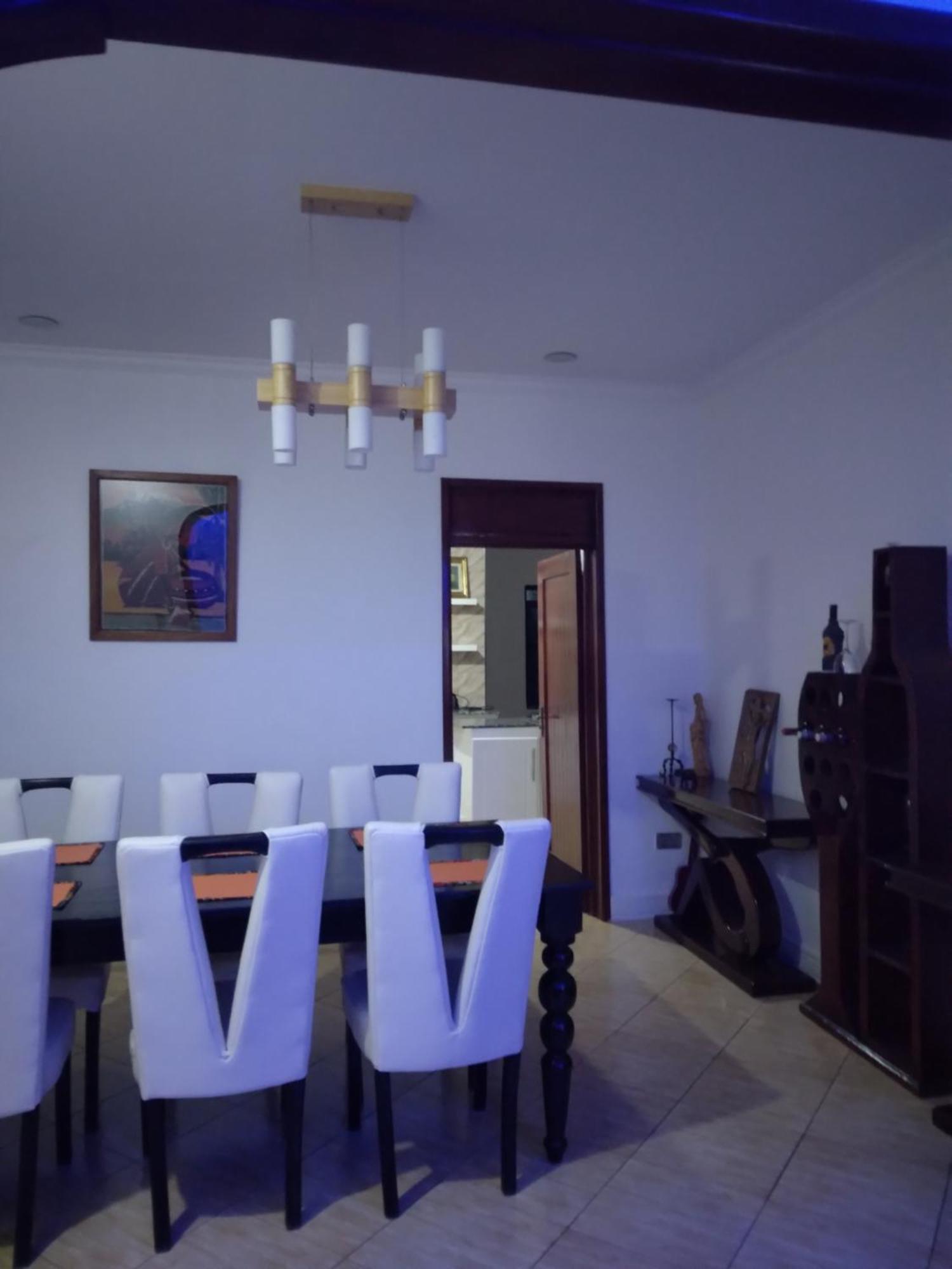Sprunger Avenue - Tulia Homes Моши Экстерьер фото